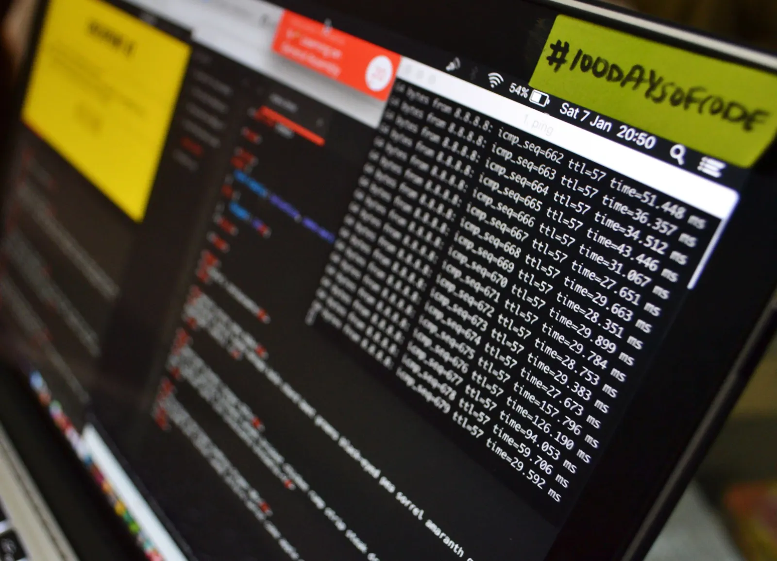 Okno terminala na laptopie – konfiguracja SSH dla GitHub i GitLab